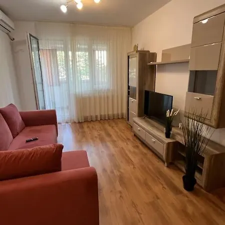 Decebal Deluxe Apartment Bucharest